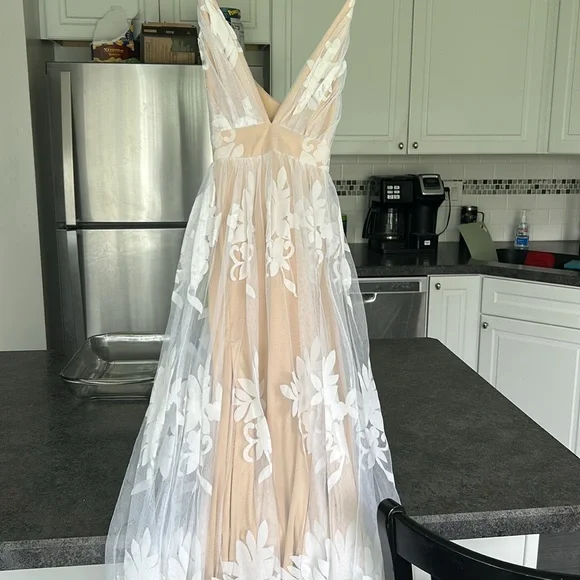 Nwt. Luxxel dress - Picture 1 of 6